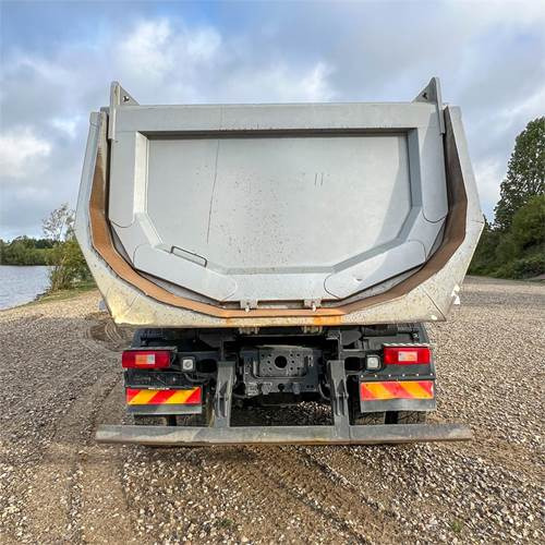 Volvo FM12 460 - Camión volquete: foto 5 Volvo FM12 460 - Camión volquete: foto 5