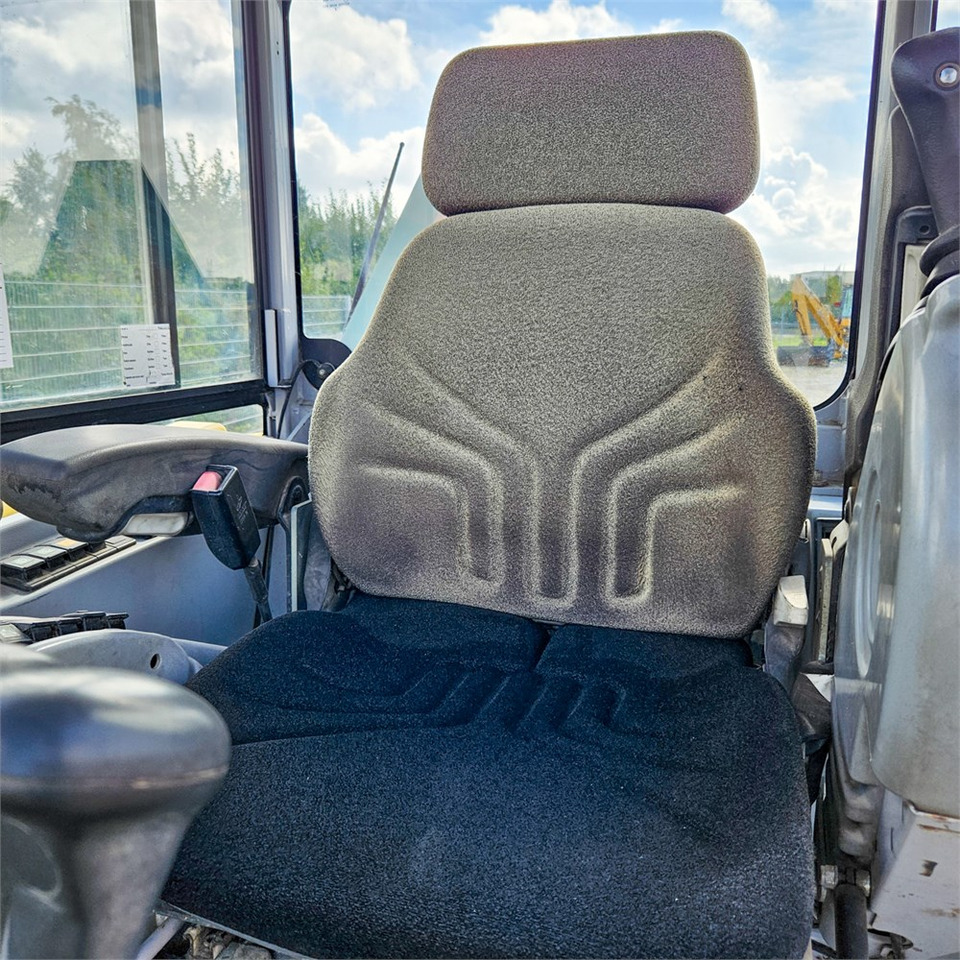 Miniexcavadora Wacker Neuson 38 Z3: foto 11