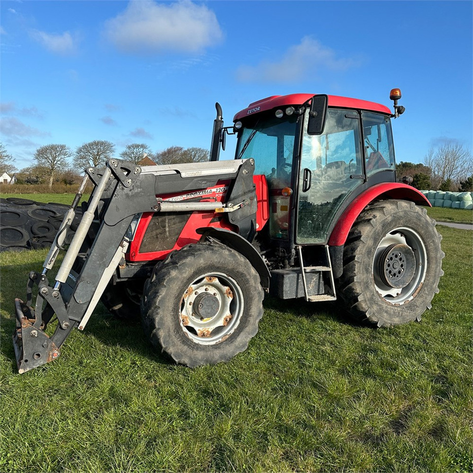 Zetor PROXIMA POWER 120 - Tractor: foto 1 Zetor PROXIMA POWER 120 - Tractor: foto 1
