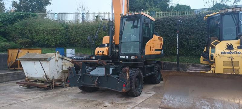 Hyundai HW 210 - Excavadora de ruedas: foto 2 Hyundai HW 210 - Excavadora de ruedas: foto 2