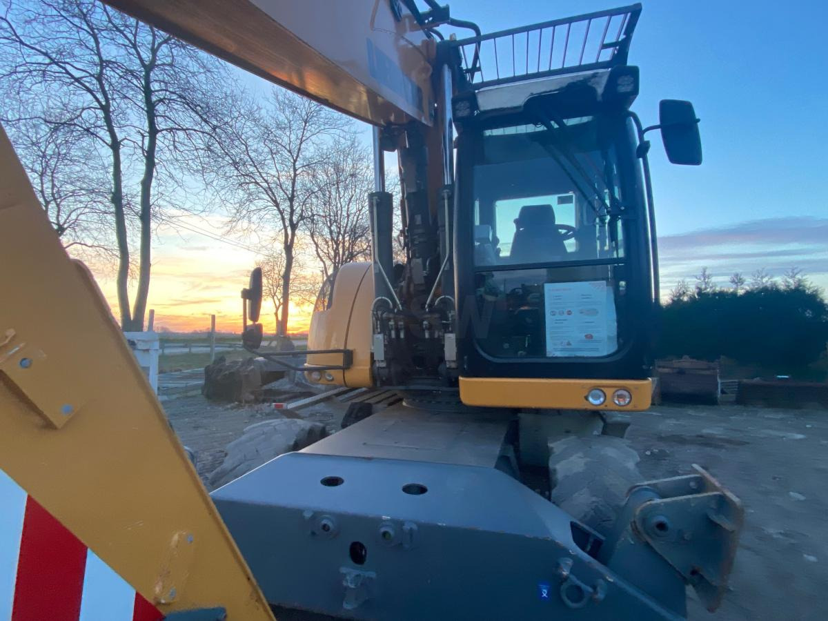 Excavadora de ruedas Liebherr A920 Litronic: foto 8