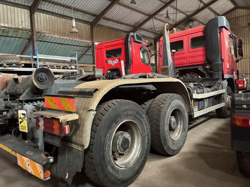 Mercedes 6X4 ACTROS 3341 - Camión multibasculante: foto 5 Mercedes 6X4 ACTROS 3341 - Camión multibasculante: foto 5