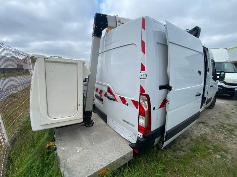 Renault Master - Camión con plataforma elevadora: foto 5 Renault Master - Camión con plataforma elevadora: foto 5