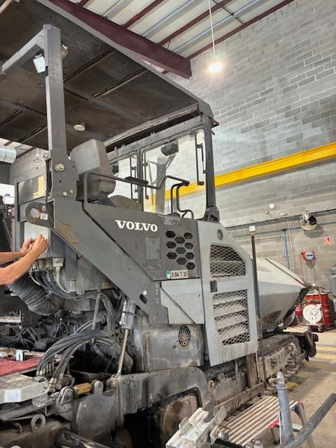 Volvo P6820C - Pavimentadora de asfalto: foto 4 Volvo P6820C - Pavimentadora de asfalto: foto 4