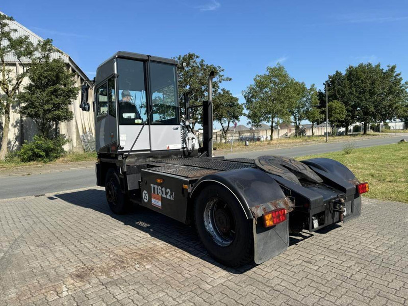Kalmar TT612D - Tractor industrial: foto 4 Kalmar TT612D - Tractor industrial: foto 4