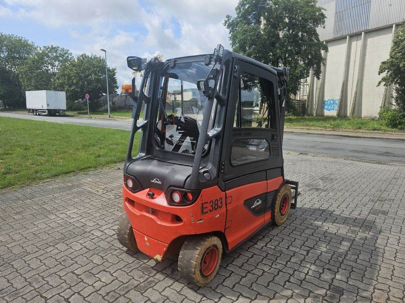 Linde E25-01 UVV - Carretilla elevadora eléctrica: foto 4 Linde E25-01 UVV - Carretilla elevadora eléctrica: foto 4