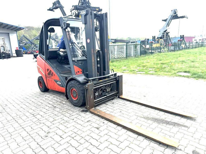 Linde H30D-02 - Carretilla elevadora diésel: foto 3 Linde H30D-02 - Carretilla elevadora diésel: foto 3
