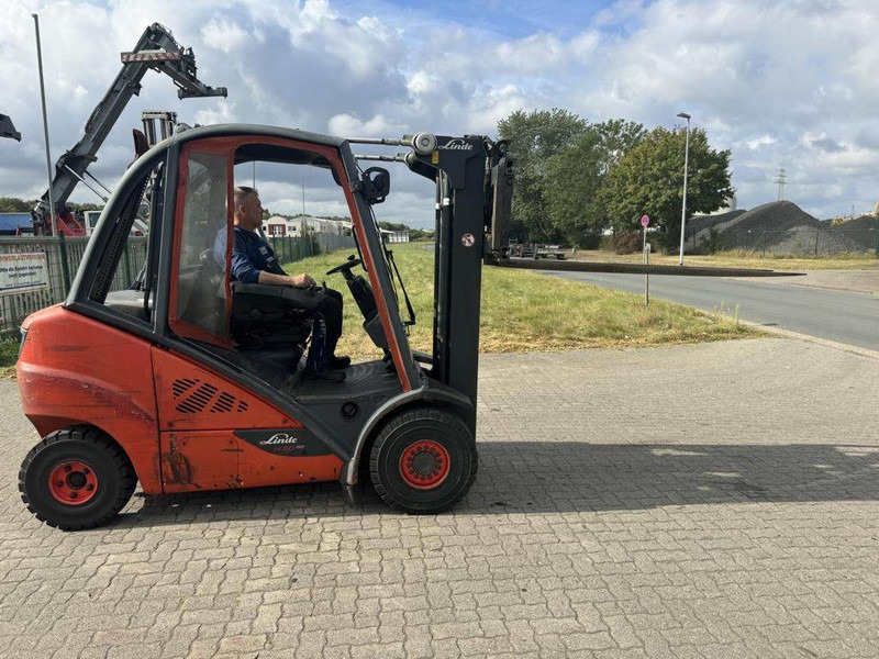 Linde H30D-02 - Carretilla elevadora diésel: foto 4 Linde H30D-02 - Carretilla elevadora diésel: foto 4