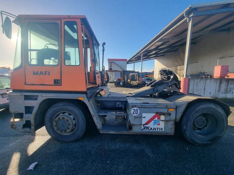 Mafi MT36 4x4DL - Tractor industrial: foto 4 Mafi MT36 4x4DL - Tractor industrial: foto 4