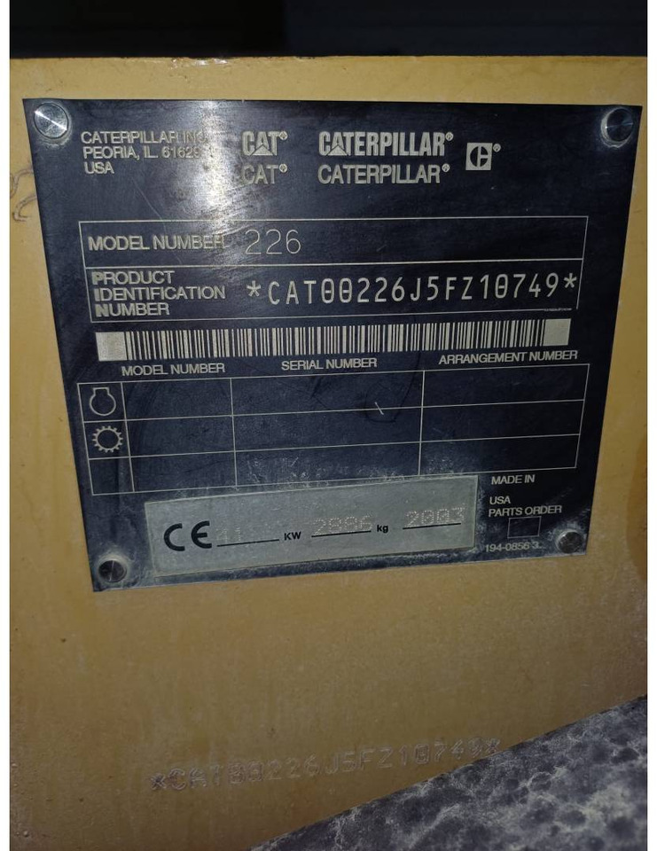 Minicargadora CAT 226: foto 8