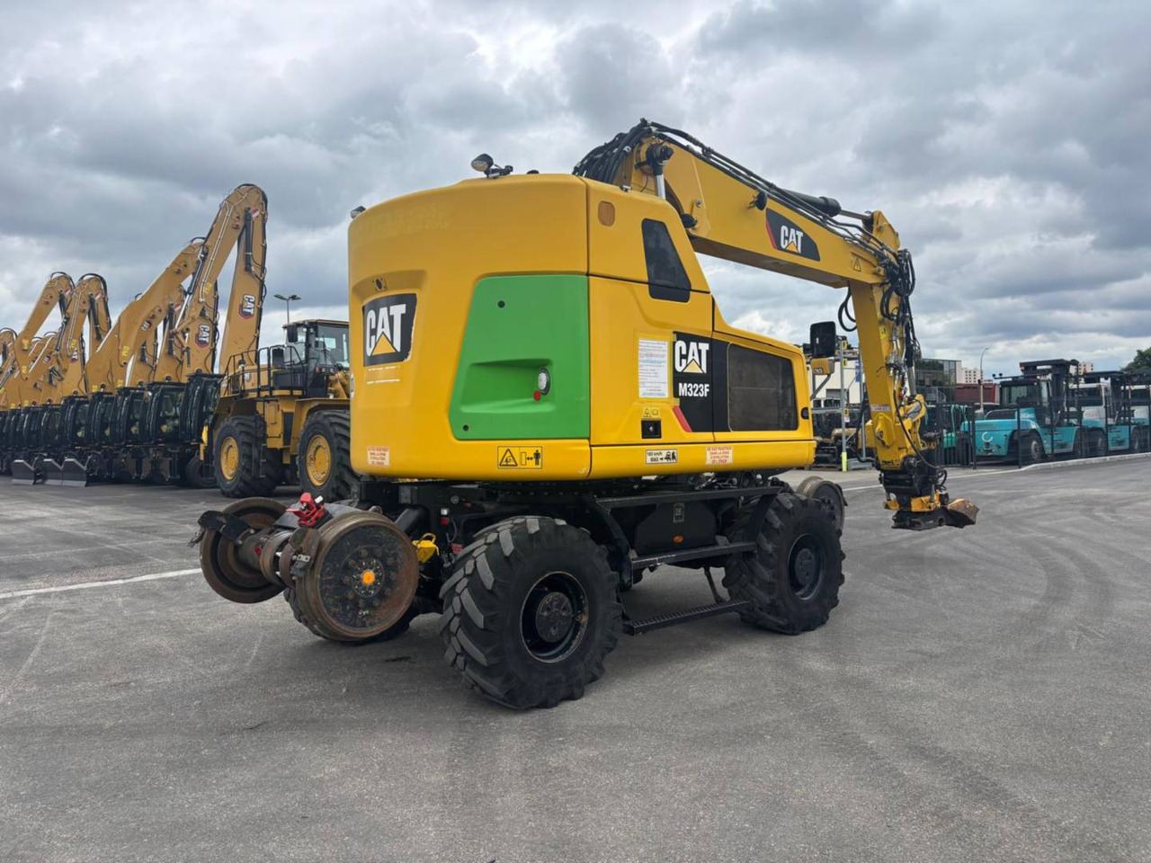 CAT M323F - Excavadora de ruedas: foto 4 CAT M323F - Excavadora de ruedas: foto 4