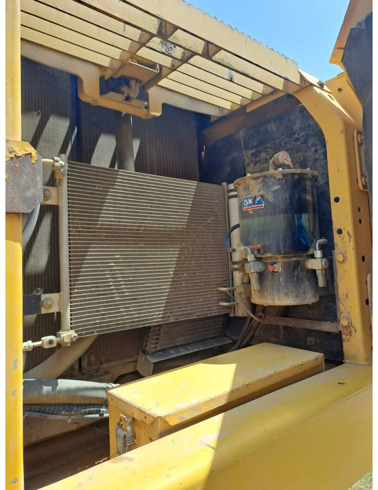 Excavadora de cadenas KOMATSU PC210LC: foto 10