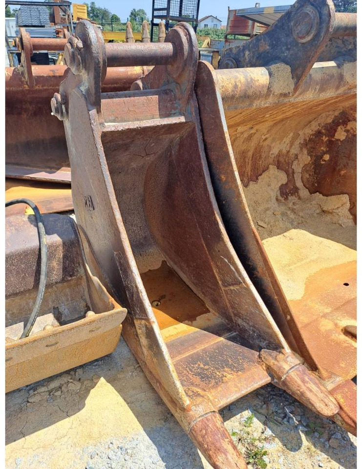 Excavadora de cadenas KOMATSU PC210LC: foto 17