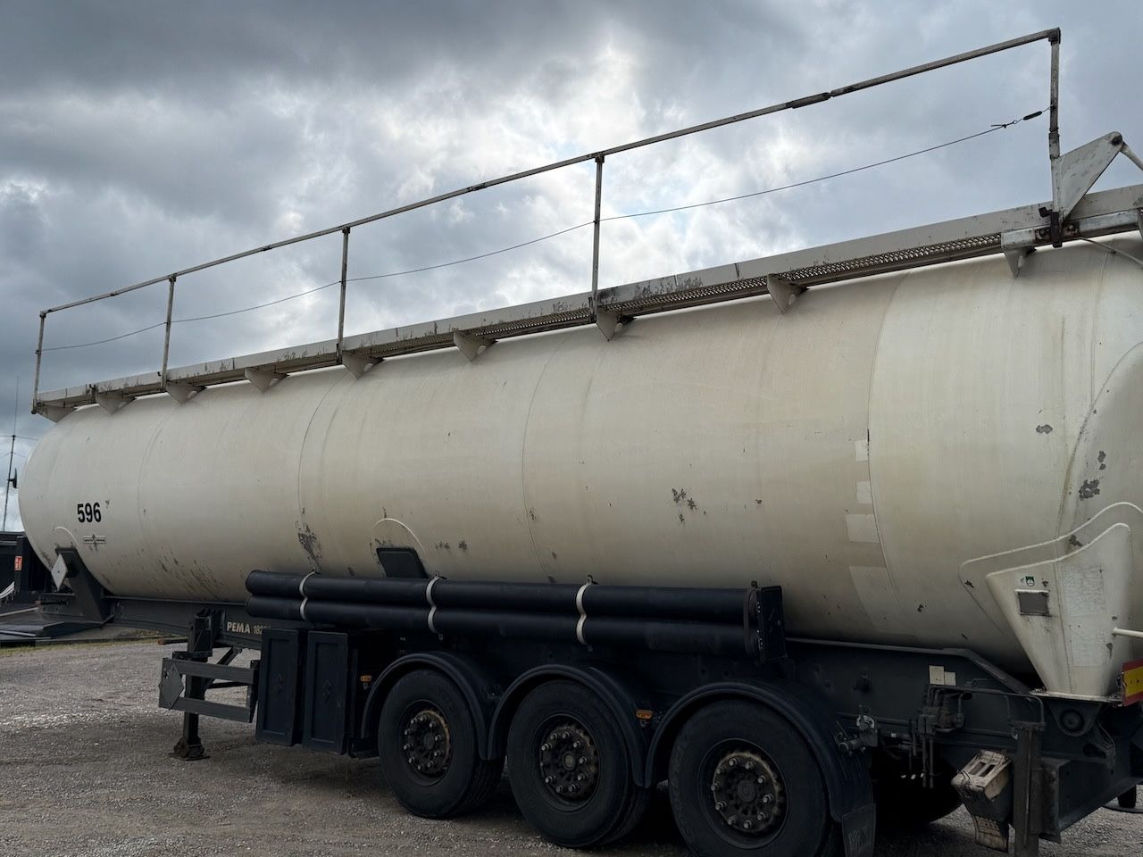 Semirremolque silo Spitzer SK 2760 CAL Kippsilo: foto 14