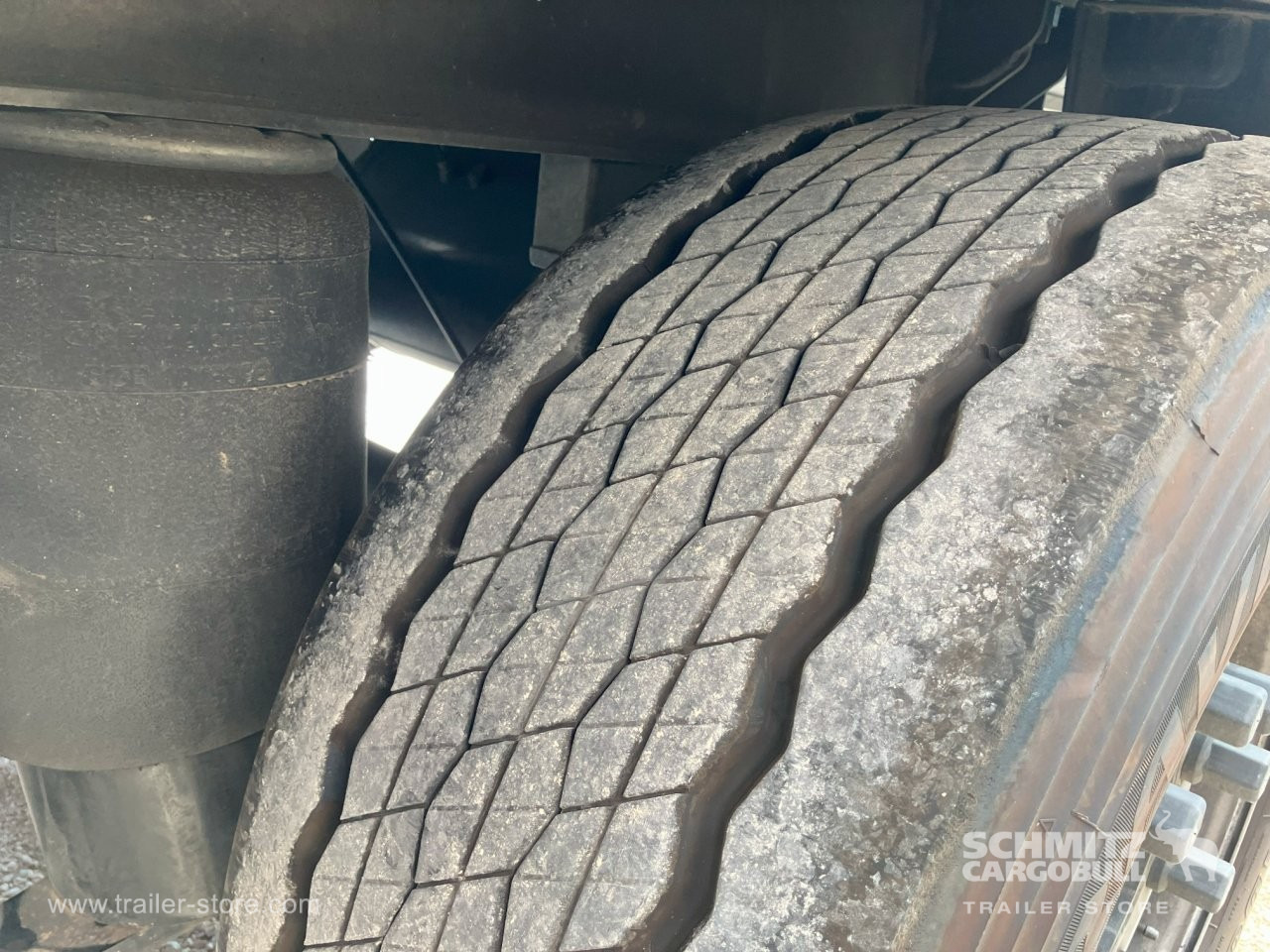 SCHMITZ Semiremolque Frigo Standard - Semirremolque isotérmico: foto 5 SCHMITZ Semiremolque Frigo Standard - Semirremolque isotérmico: foto 5