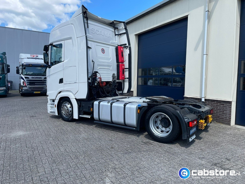 Scania S410 A 4x2 EB Euro 6 - MEGA VOLUME - RETARDER - Bouwjaar 2018 - S-Highline - Km 822.505 - Differentieelslot - Cabeza tractora: foto 4 Scania S410 A 4x2 EB Euro 6 - MEGA VOLUME - RETARDER - Bouwjaar 2018 - S-Highline - Km 822.505 - Differentieelslot - Cabeza tractora: foto 4
