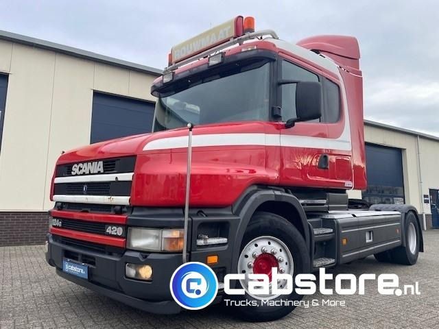 Scania T 124 GA 4X2 NA 420 Euro 3 Torpedo - Bouwjaar 2004 - km 1.186.014 - RETARDER - CT19 Cabine - Hydrauliek unit - Handgeschakelde versnellingsbak - Cabeza tractora: foto 2 Scania T 124 GA 4X2 NA 420 Euro 3 Torpedo - Bouwjaar 2004 - km 1.186.014 - RETARDER - CT19 Cabine - Hydrauliek unit - Handgeschakelde versnellingsbak - Cabeza tractora: foto 2