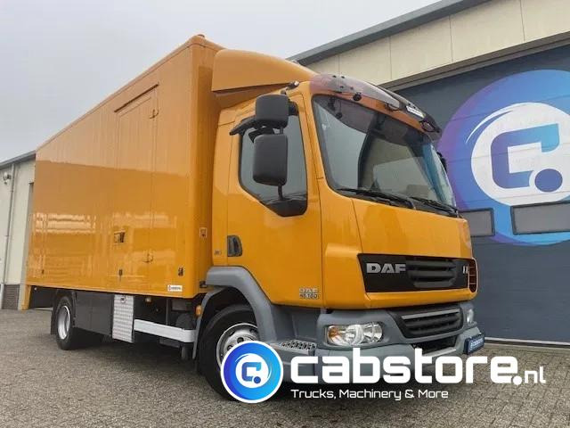 DAF LF 45.160 4x2 Euro 5 EEV - Year 2008 - Mobiele werkplaats - Bakwagen - Closed box - Km 268.123 - Camión caja cerrada: foto 1 DAF LF 45.160 4x2 Euro 5 EEV - Year 2008 - Mobiele werkplaats - Bakwagen - Closed box - Km 268.123 - Camión caja cerrada: foto 1