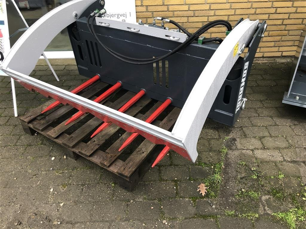 Sonarol Balleskære RB SNR 1600 - Cargador frontal para tractor: foto 4 Sonarol Balleskære RB SNR 1600 - Cargador frontal para tractor: foto 4