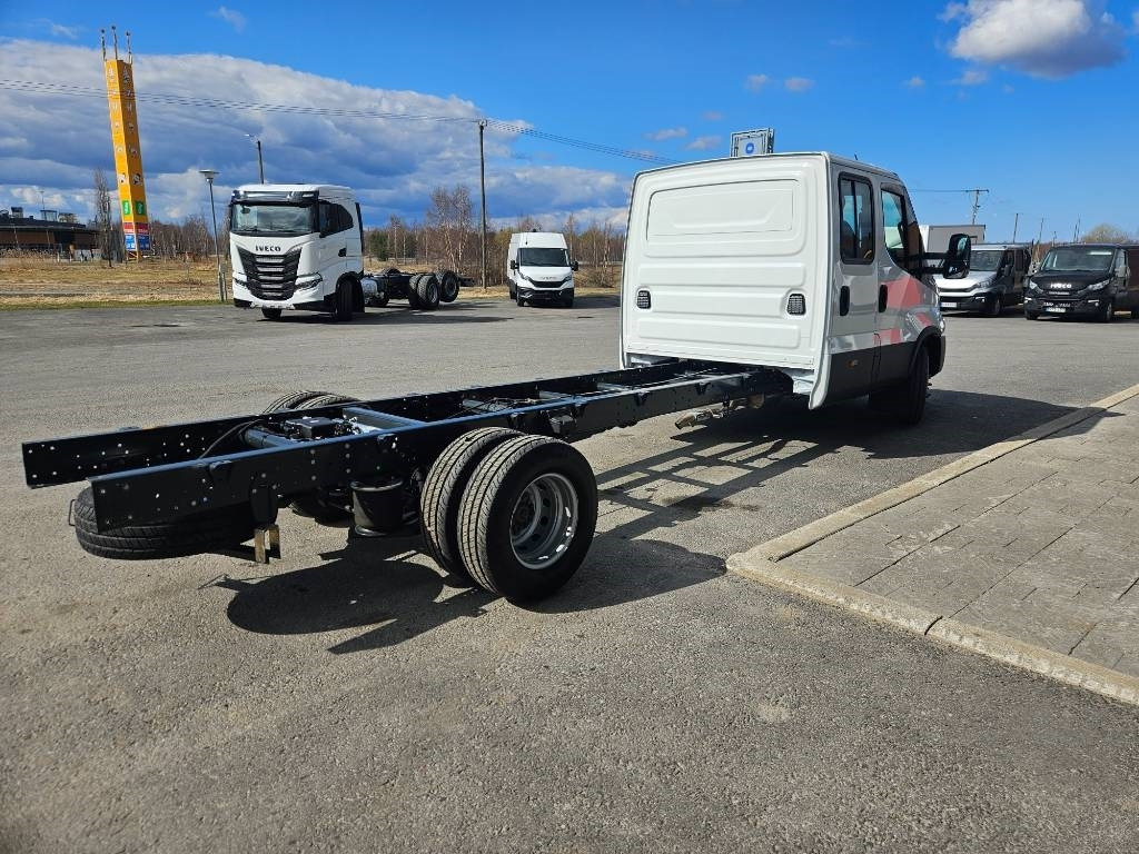 Iveco Daily 72C18A8 D Airpro 2+4 - Furgoneta: foto 3 Iveco Daily 72C18A8 D Airpro 2+4 - Furgoneta: foto 3