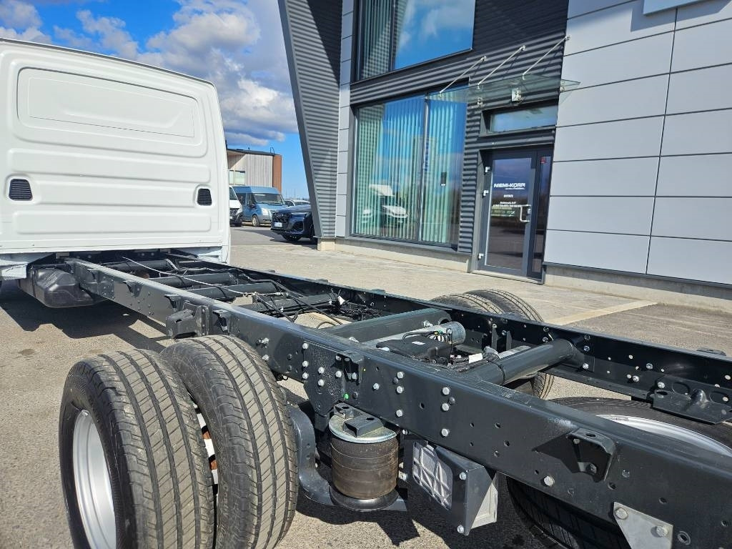 Iveco Daily 72C18A8 D Airpro 2+4 - Furgoneta: foto 5 Iveco Daily 72C18A8 D Airpro 2+4 - Furgoneta: foto 5