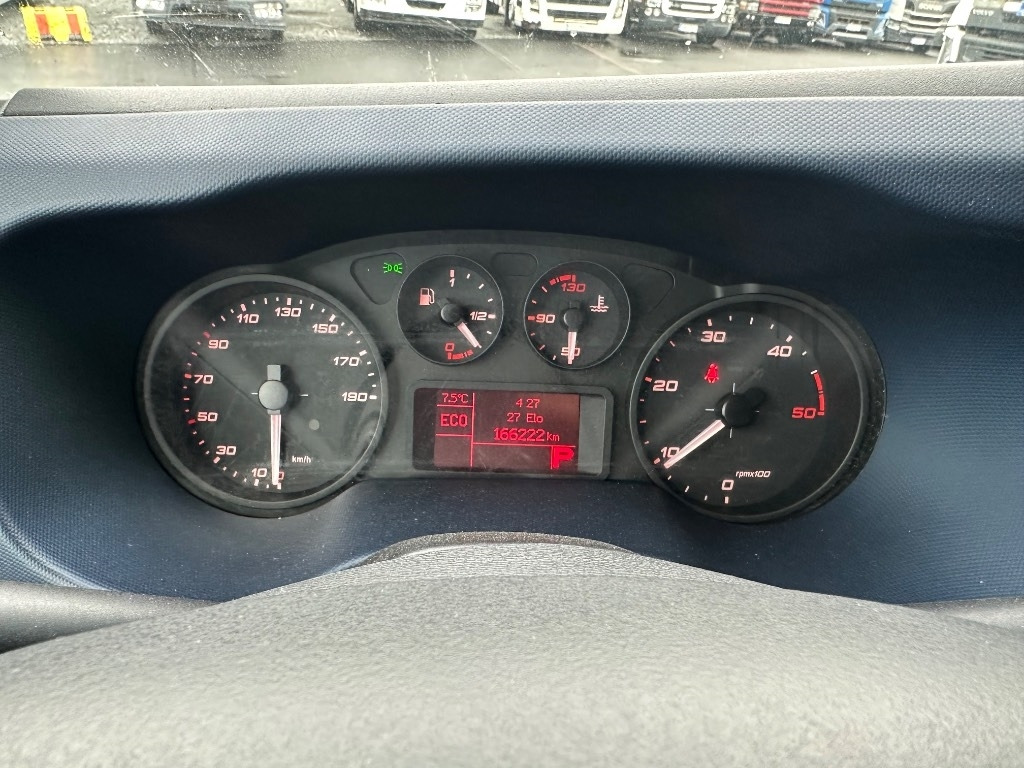 Furgón Iveco 35S14N Kylmäkone: foto 14