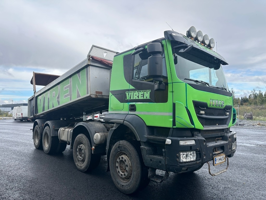 Iveco Trakker 410T50 8x4 - Camión volquete: foto 2 Iveco Trakker 410T50 8x4 - Camión volquete: foto 2