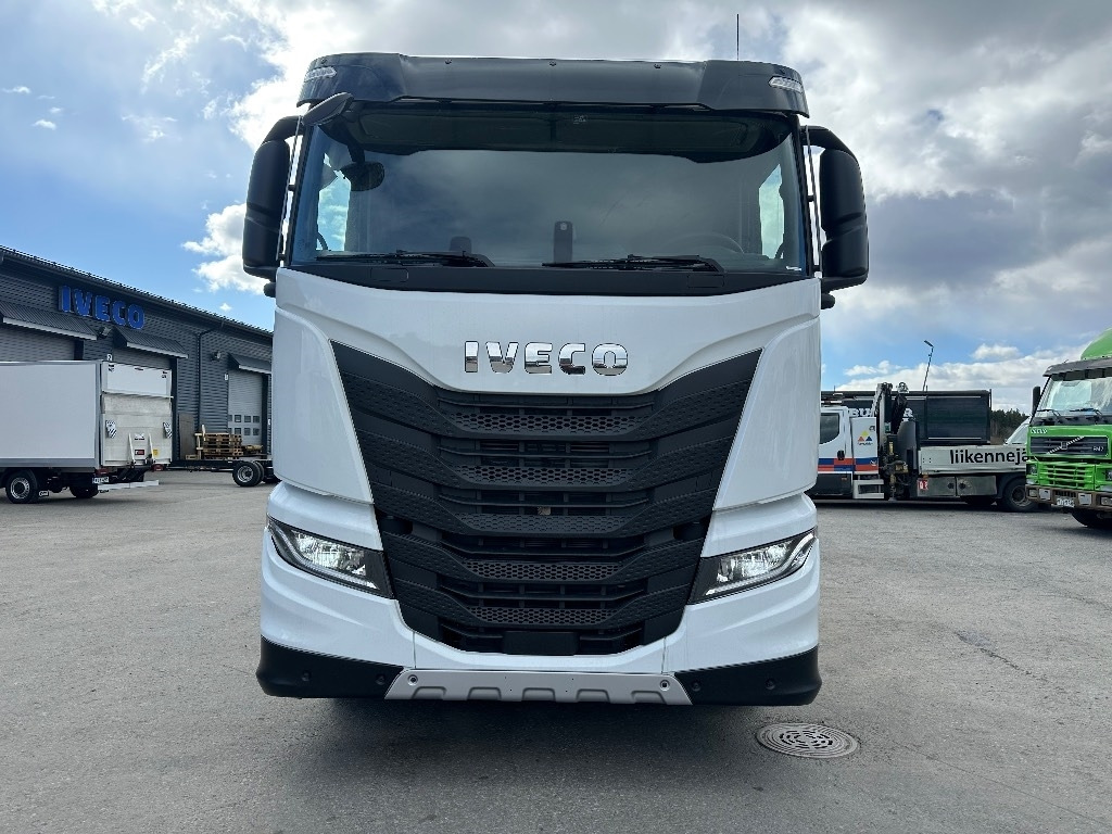 Iveco X-Way AS260X530 heti toimitukseen - Camión chasis: foto 2 Iveco X-Way AS260X530 heti toimitukseen - Camión chasis: foto 2