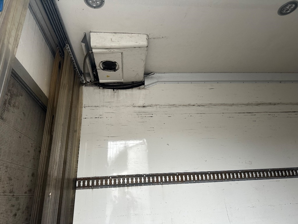 Mercedes-Benz Atego 818 - Camión frigorífico: foto 5 Mercedes-Benz Atego 818 - Camión frigorífico: foto 5