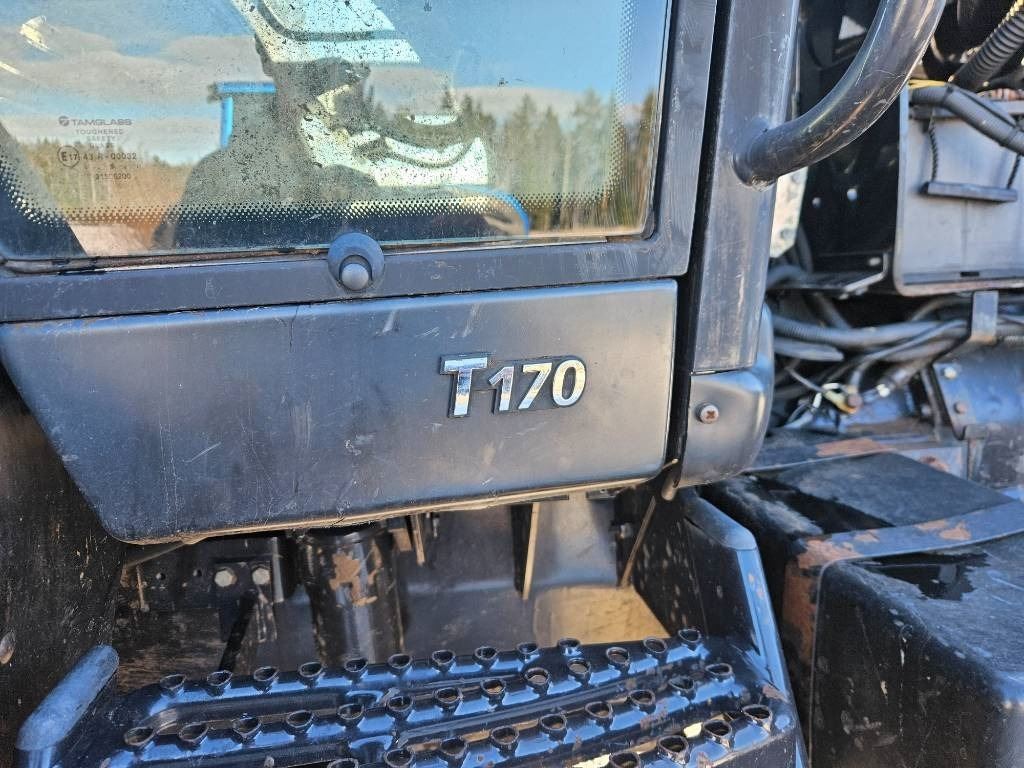 Valtra T 170 - Tractor: foto 5 Valtra T 170 - Tractor: foto 5