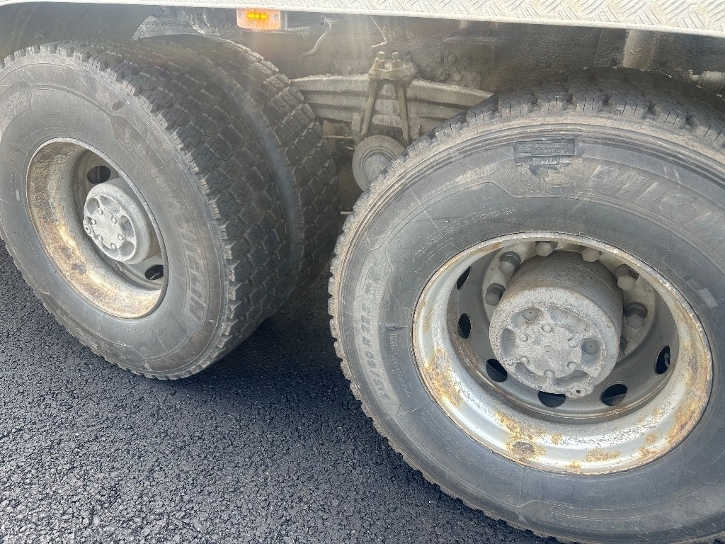 Volvo FH 440 6x4 - Camión multibasculante: foto 5 Volvo FH 440 6x4 - Camión multibasculante: foto 5