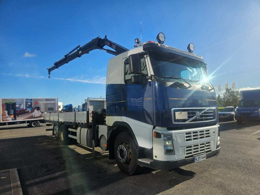 Volvo FH12 6x2 Hiab 166 kympitys 2029 asti - Camión grúa: foto 2 Volvo FH12 6x2 Hiab 166 kympitys 2029 asti - Camión grúa: foto 2