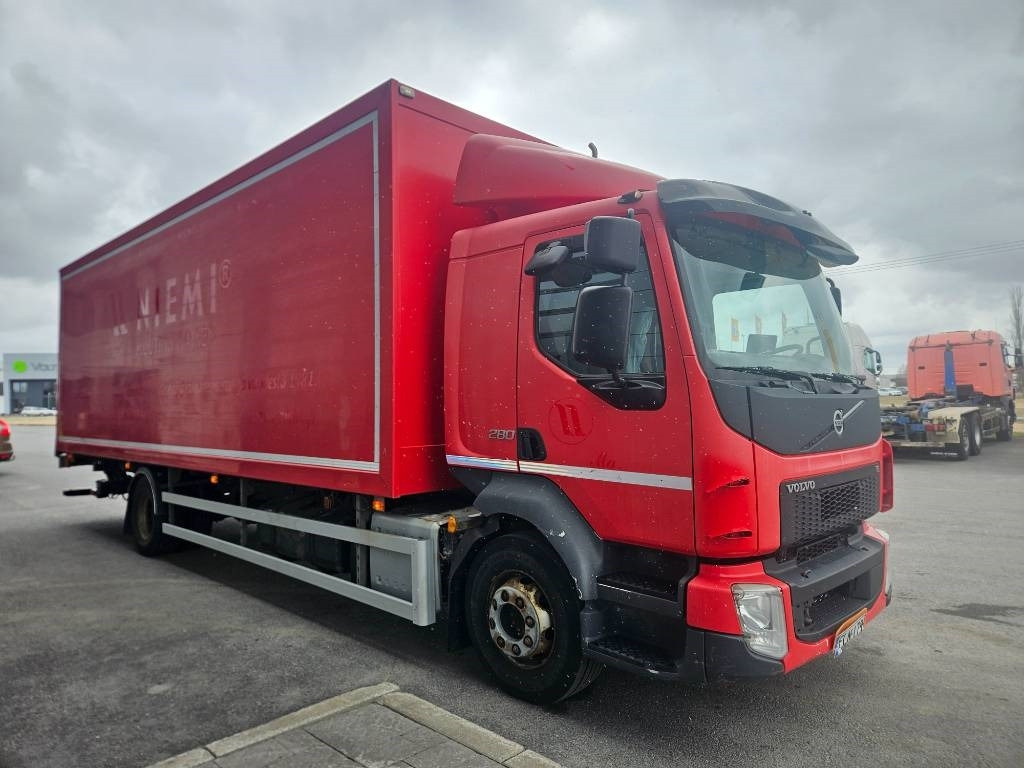 Volvo FL 280 4hlö - Camión caja cerrada: foto 2 Volvo FL 280 4hlö - Camión caja cerrada: foto 2
