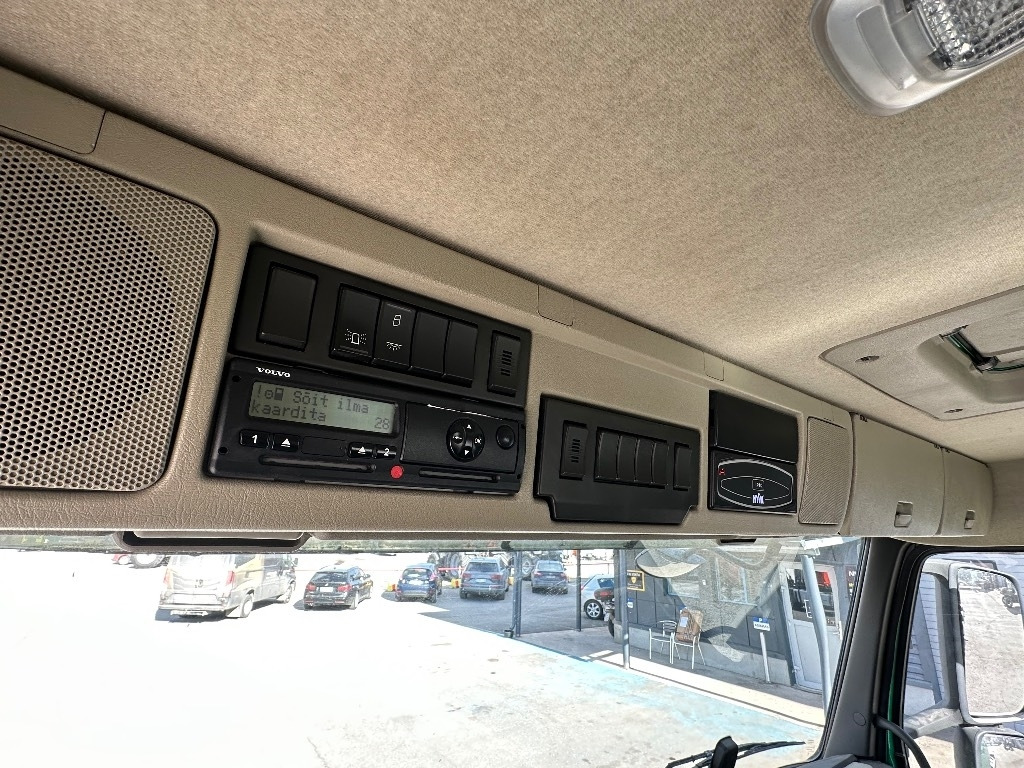 Camión multibasculante Volvo FM 420 8x2/4: foto 16