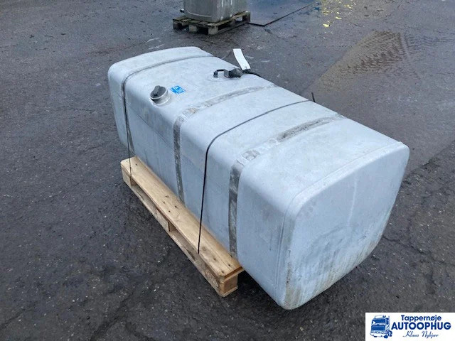 Scania Diesel tank 700 liter Scania 1871192 - Depósito de combustible para Camión: foto 4 Scania Diesel tank 700 liter Scania 1871192 - Depósito de combustible para Camión: foto 4
