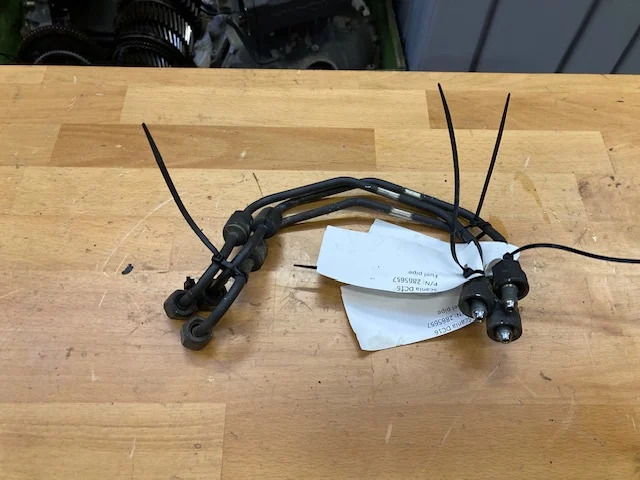 Scania Fuel pipe – Scania 2865657 - Motor y piezas para Camión: foto 1 Scania Fuel pipe – Scania 2865657 - Motor y piezas para Camión: foto 1