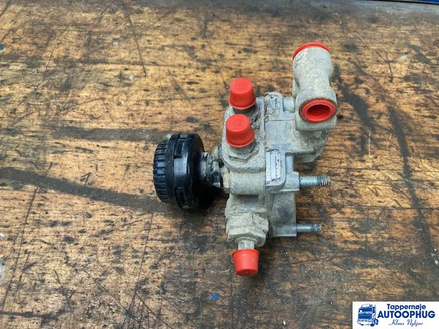 Scania Relay valve – Scania 1425183 - Sistema eléctrico para Camión: foto 2 Scania Relay valve – Scania 1425183 - Sistema eléctrico para Camión: foto 2