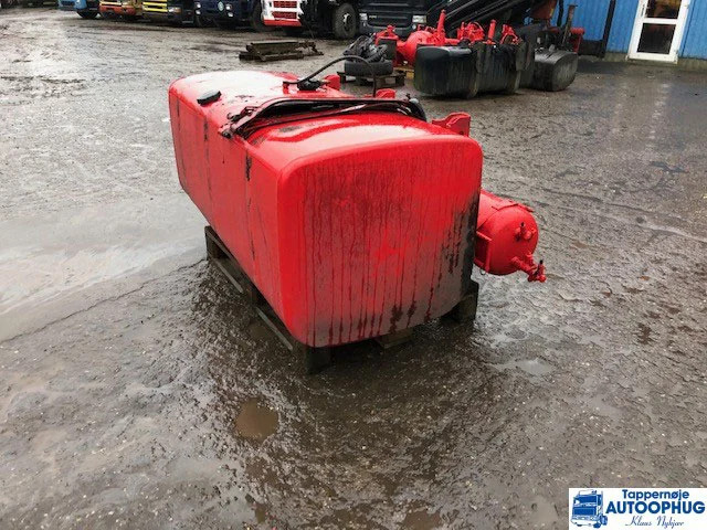 Scania brændstoftank 700L P/N: 1871192 / 1517309 - Depósito de combustible para Camión: foto 4 Scania brændstoftank 700L P/N: 1871192 / 1517309 - Depósito de combustible para Camión: foto 4