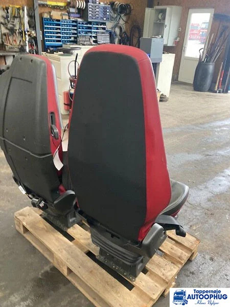 Volvo Sæde RH Volvo 82201655 - Cabina e interior para Camión: foto 4 Volvo Sæde RH Volvo 82201655 - Cabina e interior para Camión: foto 4