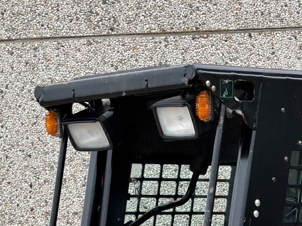 Manitou 850R, 2021, 365 hours! - Minicargadora: foto 4 Manitou 850R, 2021, 365 hours! - Minicargadora: foto 4