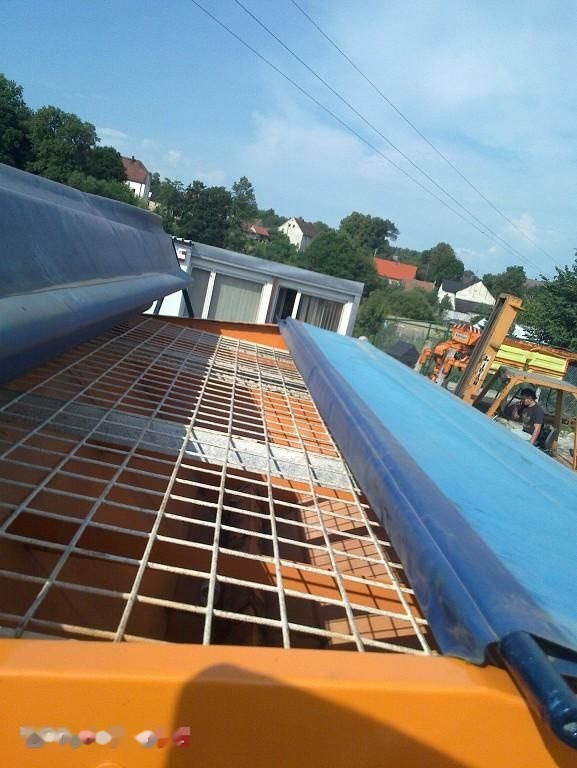 Schmidt Solarko piaskarka SCHMIDT STRATOS - Esparcidor de sal para Vehículo municipal: foto 4 Schmidt Solarko piaskarka SCHMIDT STRATOS - Esparcidor de sal para Vehículo municipal: foto 4