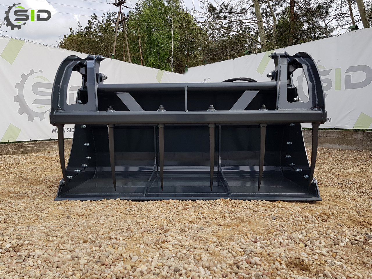 SID KROKODILSCHAUFEL GESCHMIEDETE ZINKEN XXL / Godet Crocodile BMS XXL / Crocodile grab bucket forged tines XXL 1,8 m SID - Equipo para silos: foto 2 SID KROKODILSCHAUFEL GESCHMIEDETE ZINKEN XXL / Godet Crocodile BMS XXL / Crocodile grab bucket forged tines XXL 1,8 m SID - Equipo para silos: foto 2