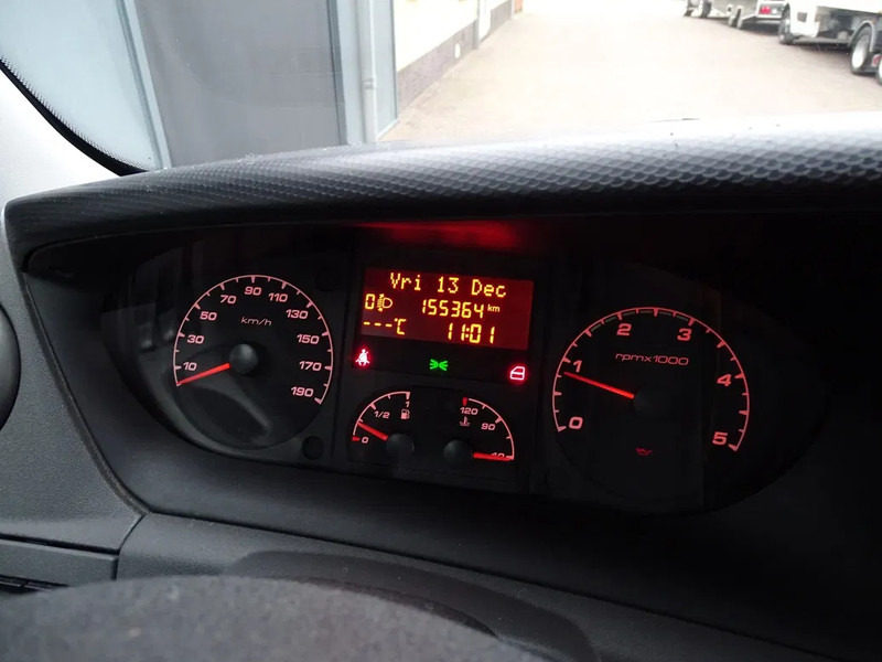 Iveco Daily 35.210 PK BE TREKKER 10.4t AIRCO CC - Cabeza tractora: foto 4 Iveco Daily 35.210 PK BE TREKKER 10.4t AIRCO CC - Cabeza tractora: foto 4