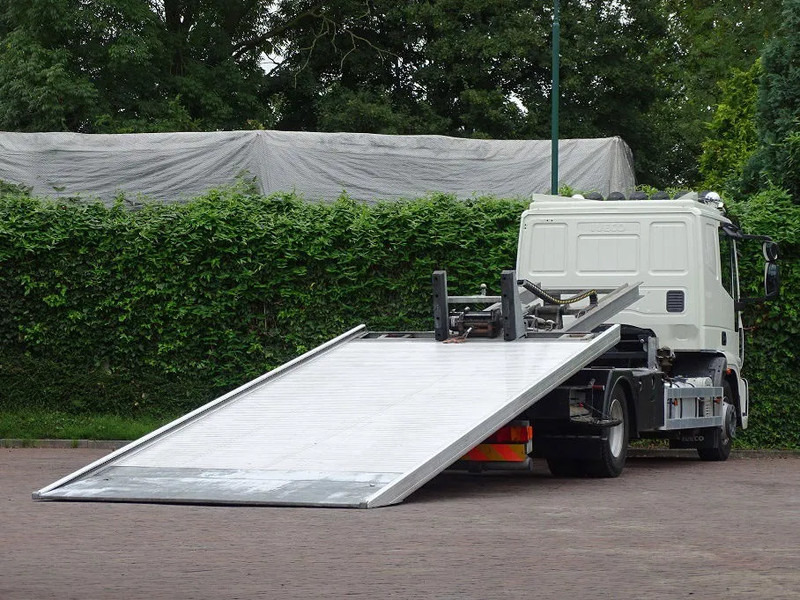 Iveco Eurocargo 12.250 AUT LEER CAM CAMPERUNIT TKM 31000 - Grua de remolque autos: foto 3 Iveco Eurocargo 12.250 AUT LEER CAM CAMPERUNIT TKM 31000 - Grua de remolque autos: foto 3