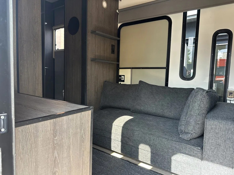 Semirremolque QUALITY TRAILERS Camper 4x bed keuken douche toilet laadklep: foto 7
