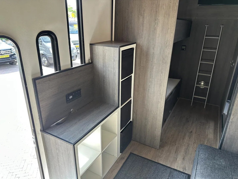 Semirremolque QUALITY TRAILERS Camper 4x bed keuken douche toilet laadklep: foto 9