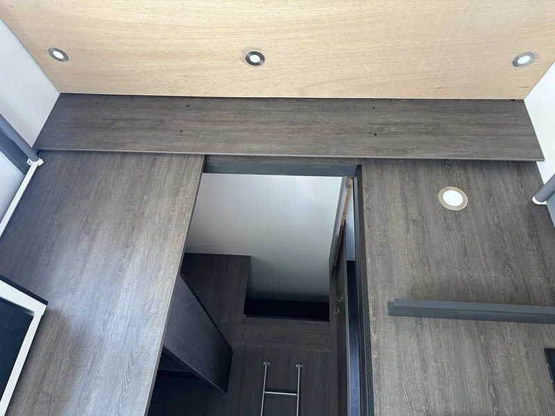 Semirremolque QUALITY TRAILERS Camper 4x bed keuken douche toilet laadklep: foto 17