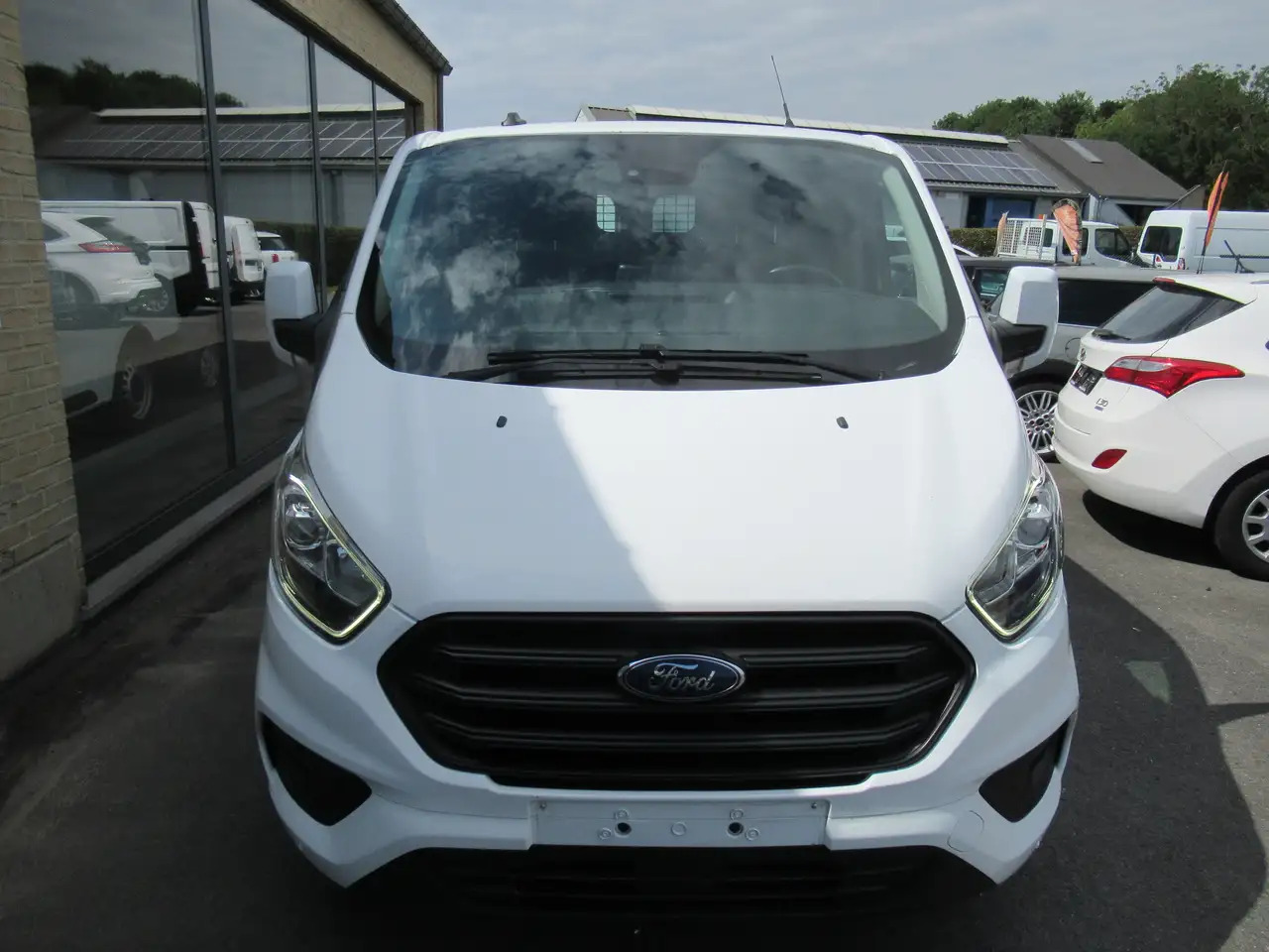 Ford Transit Custom L2, navi, cruis, clim 2PL 13900€+tva/btw - Furgoneta pequeña: foto 3 Ford Transit Custom L2, navi, cruis, clim 2PL 13900€+tva/btw - Furgoneta pequeña: foto 3