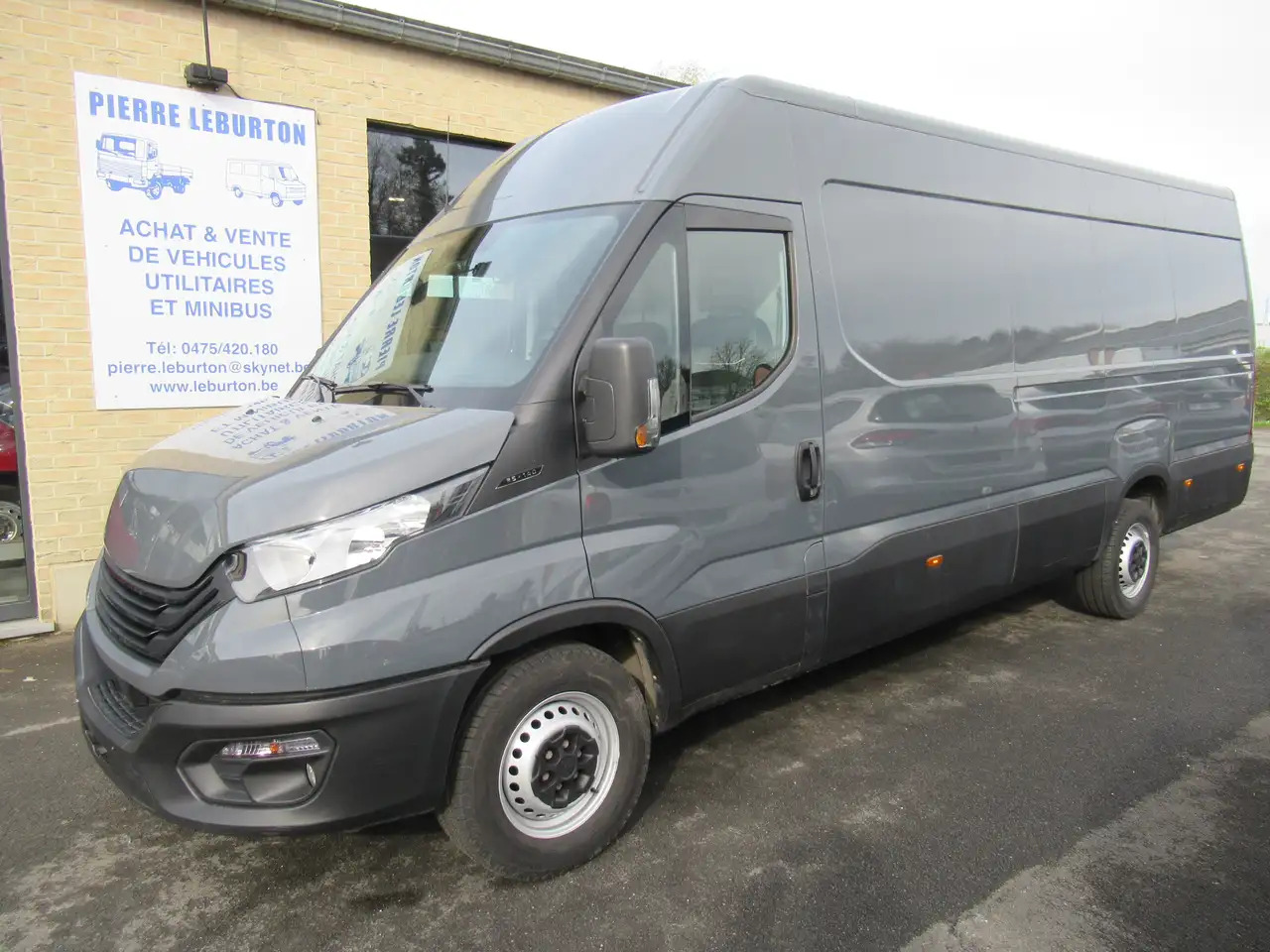Iveco Daily L3h2 clim 23000€+tva/btw - Furgón: foto 1 Iveco Daily L3h2 clim 23000€+tva/btw - Furgón: foto 1