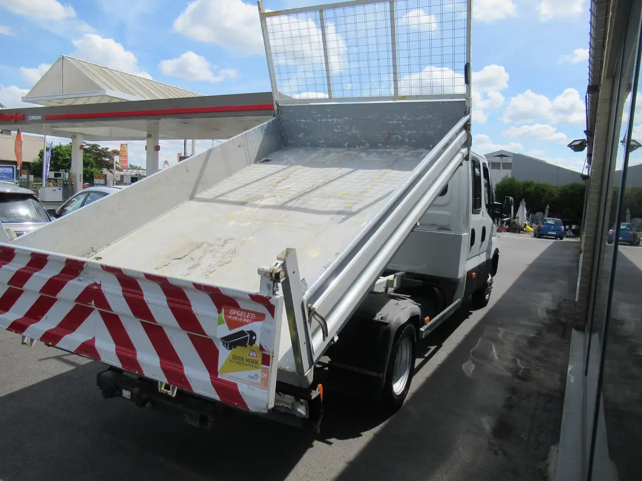 Iveco Daily benne basculante/ kipper - Furgoneta basculante, Furgoneta combi: foto 2 Iveco Daily benne basculante/ kipper - Furgoneta basculante, Furgoneta combi: foto 2